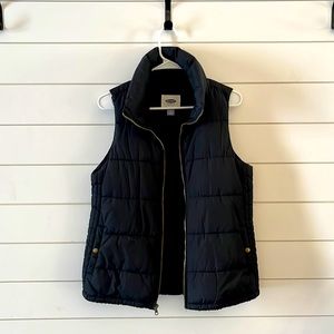 Old Navy water-resistant quilted puffer vest